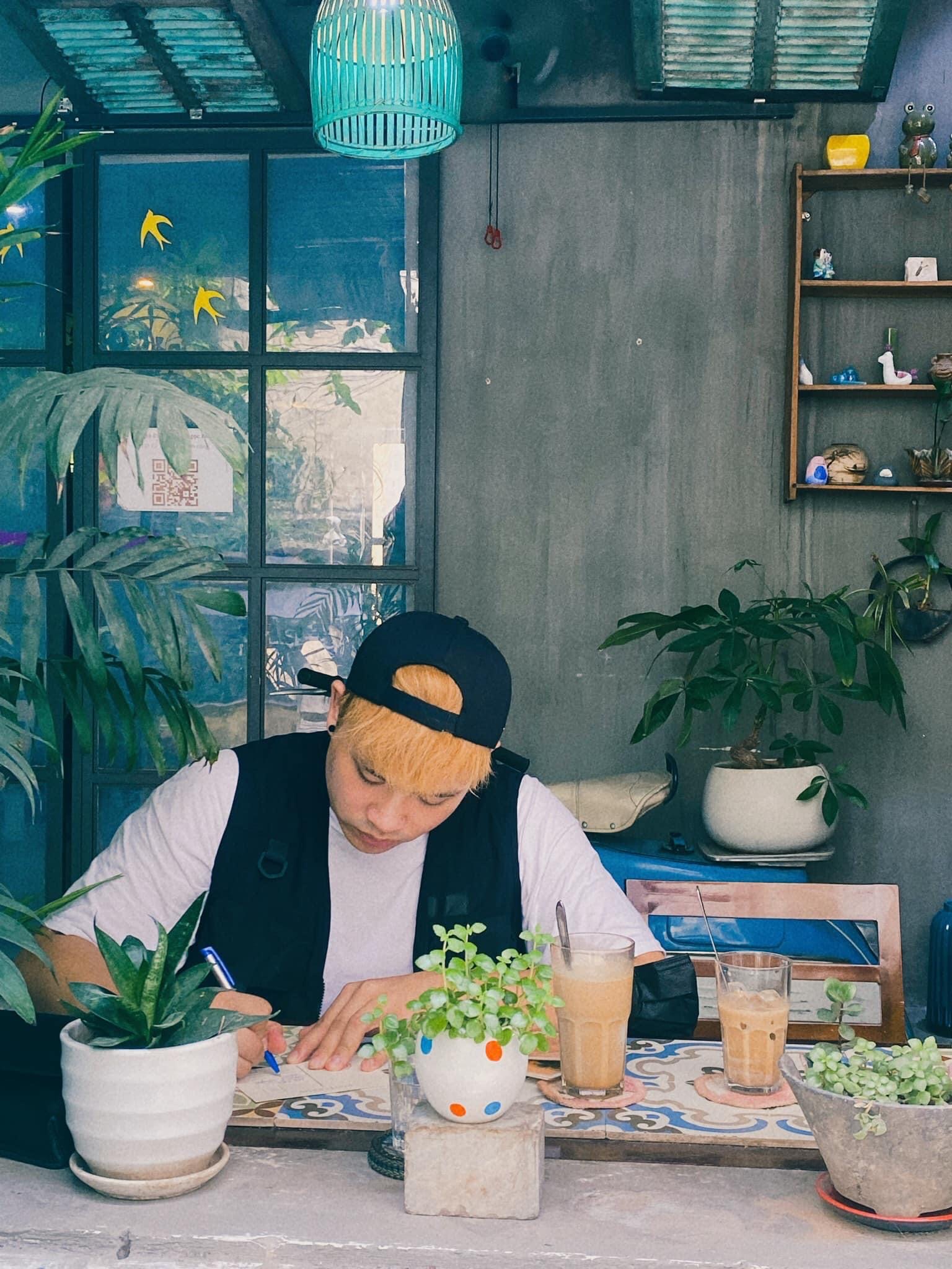 Cùng con - Từ cậu bé Việt Nam ở Đức đến chàng trai biết 4 ngoại ngữ!