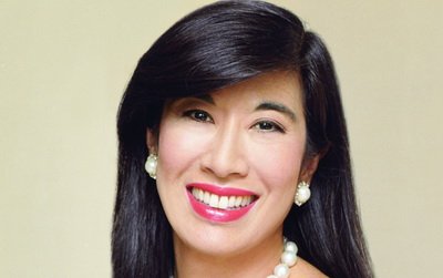 Cựu Giám đốc điều hành mỹ phẩm Avon Chung Bân Nhàn giúp đỡ phụ nữ nghèo dựng nên cơ nghiệp