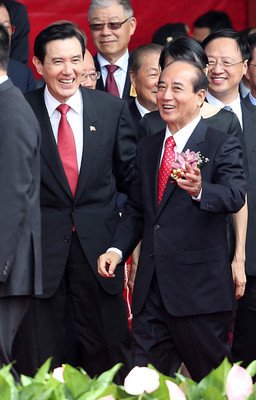 Phát biểu tại Lễ Quốc Khánh, ông Vương Kim Bình : Tăng tốc độ thẩm xét pháp án ích nước lợi dân.