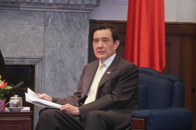 Lại xảy ra sự kiện an toàn thực phẩm. Tổng thống Mã Anh Cửu mở hội nghị an ninh quốc gia vào tối ngày 13/10.