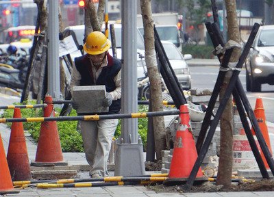 Kinh tế tăng trưởng ổn định, viện Nghiên cứu Kinh tế Trung ương dự đoán chỉ số GDP năm tới tăng 3,38%