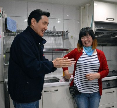 Bà nội trợ rất giỏi tiết kiệm nước, Tổng thống cũng phải đến tận nơi học hỏi kinh nghiệm
