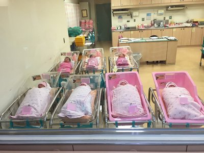 Người tham gia niên kim quốc dân được hưởng tiền trợ cấp hai tháng khi sinh con, sinh đôi được hưởng gấp đôi