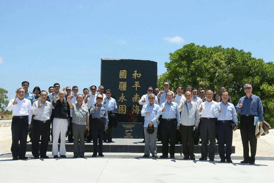 Nhiều cựu Thủ trưởng hành chính của Cơ quan an ninh quốc gia đổ bộ đảo Thái Bình bảo vệ chủ quyền hòn đảo