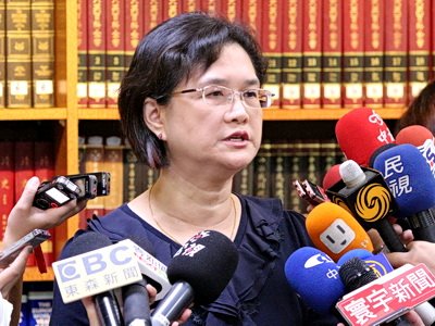 Giang Xuân Nam xin từ chức do uống rượu lái xe phạm luật.