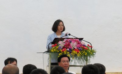Tổng thống Thái Anh Văn : Trang bị chiến đấu cá nhân và sửa chữa ký túc xá được đưa vào công tác trọng điểm