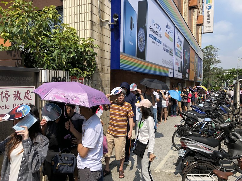 Phương án gói kết nối intenet trọn gói không giới hạn giá 499 đài tệ khiến công ty viễn thông giải quyết không kịp, NCC yêu cầu