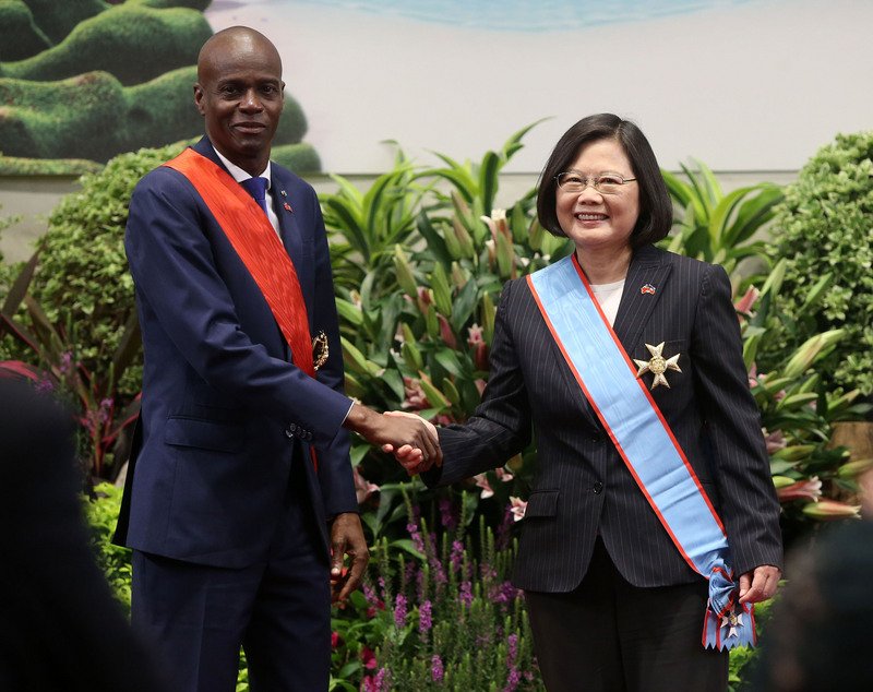 Tổng thống nước Haiti sang thăm Đài Loan.