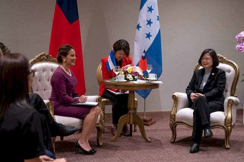 Tổng thống Thái Anh và Phó tổng thống Honduras hội đàm song phương xác định hai tâm điểm hợp tác nổi bật