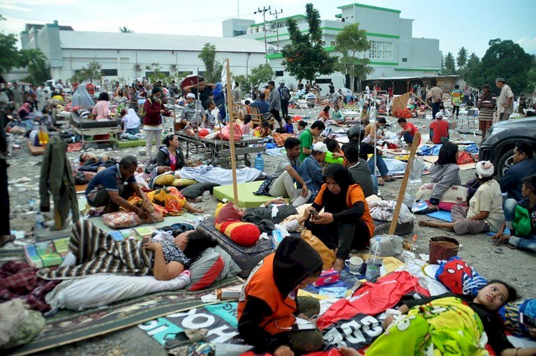 Xảy ra động đất 7,5 độ Richter tại Indonesia khiến ít nhất 384 người chết
