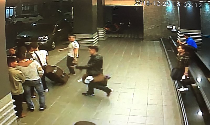 Viện Hành chính: kiểm điểm tư cách của công ty du lịch triển khai khách đoàn theo diện visa Quan Hồng