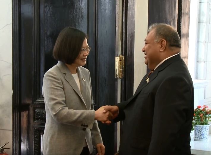 Tổng thống Nauru cùng với phu nhân đến thăm Đài Loan