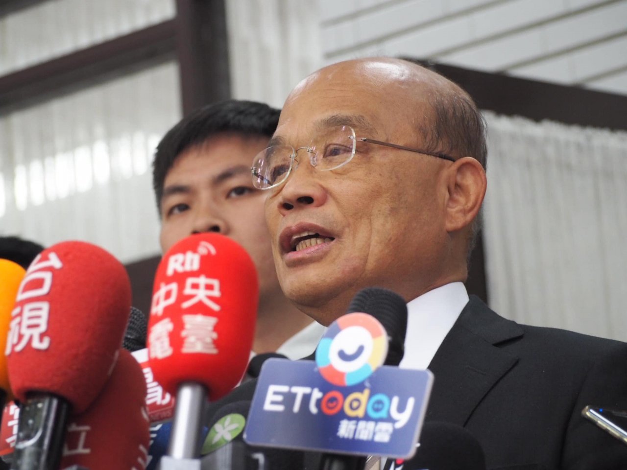 Thủ tướng: Ông Tập Cận Bình nói là Trung Quốc không bá quyền thì cũng nên đối đãi với Đài Loan như đã tuyên bố.