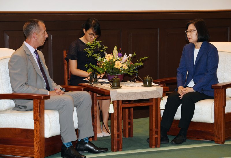 Tổng thống Thái Anh Văn : “Hòa bình phụ thuộc vào quốc phòng” không phải là khẩu hiệu, chăm sóc quân nhân là công tác rất quan trọng