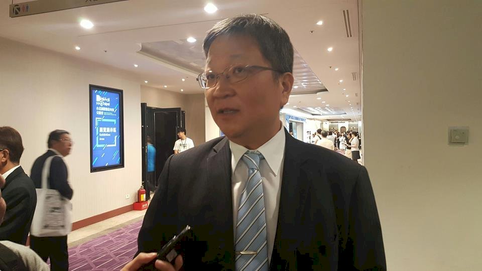 Sản lượng pin năng lượng mặt trời thu từ tấm pin trên mái nhà đạt tiến độ nhanh hơn, sửa mục tiêu năm 2025 sớm lên