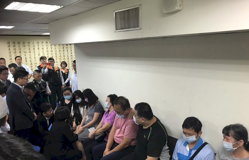 Tưởng nhớ hai lính cứu hoả đã hy sinh, Tổng thống: kiểm điểm vấn đề an toàn cho lính cứu hoả khi làm nhiệm vụ