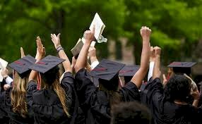 Bằng đại học tại Đài Loan bị mất giá, thu nhập của sinh viên đại học thấp hơn so với sinh viên tốt nghiệp cao đẳng dạy ngh