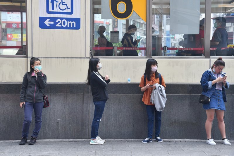 Toàn cầu chuẩn bị phòng chống đợt dịch thứ hai. Chuyên gia Canada kêu gọi học hỏi kinh nghiệm của Đài Loan.