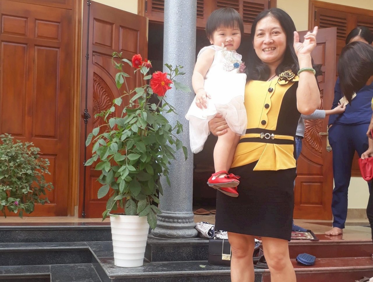 “Hành trình tìm kiếm người mẹ thứ hai” và những tình tiết xúc động: cô Thu không tin đứa bé nhỏ năm xưa vẫn còn nhớ đến mình