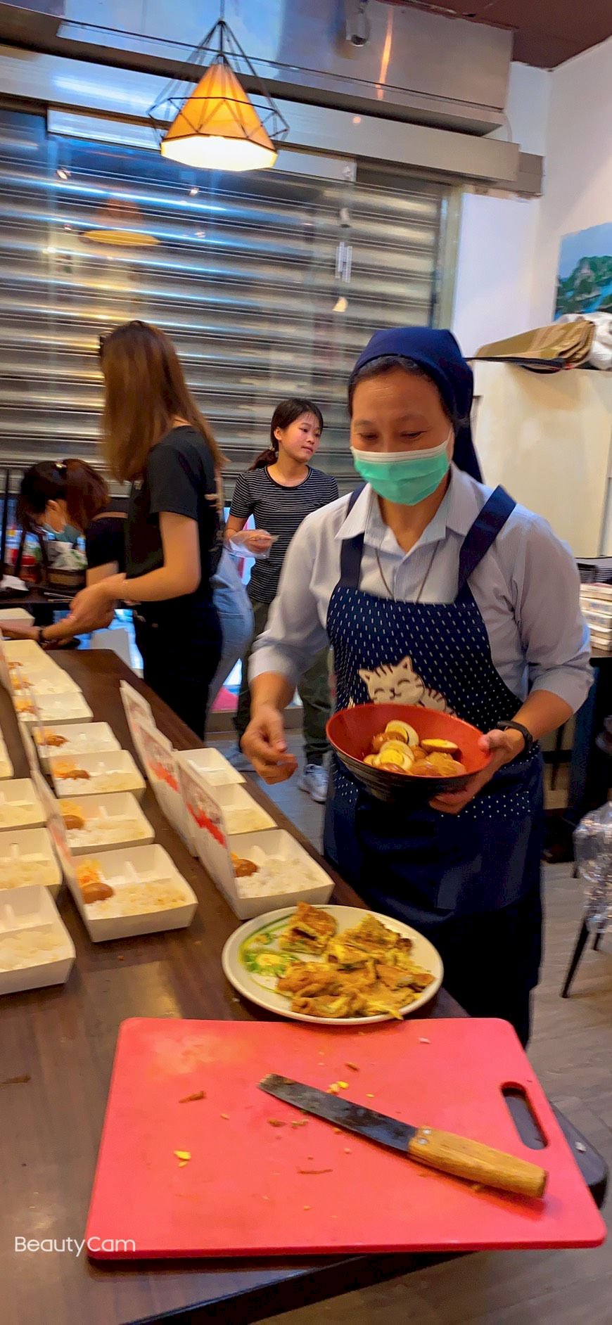 Cộng đồng người Việt tại Đ.L.- Trò chuyện với sơ Maria Hồng Diễm phần 2
