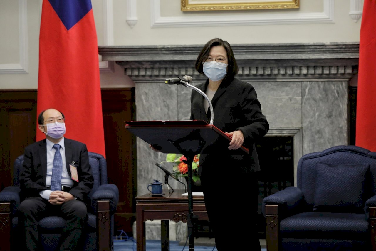 Tăng cường phát triển kỹ thuật số. Tổng thống Thái Anh Văn : Đầu tư 7,6 tỷ để thu hút các công ty quốc tế tăng cường đầu tư vào Đài Loan