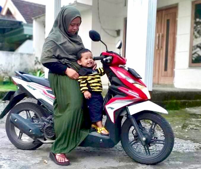 Chương trình Tìm kiếm người mẹ thứ hai lại một lần nữa mang lại tin vui, giúp cha mẹ nuôi của bé trai Indonesia tìm lại mẹ con bé sau khi về Indonesia