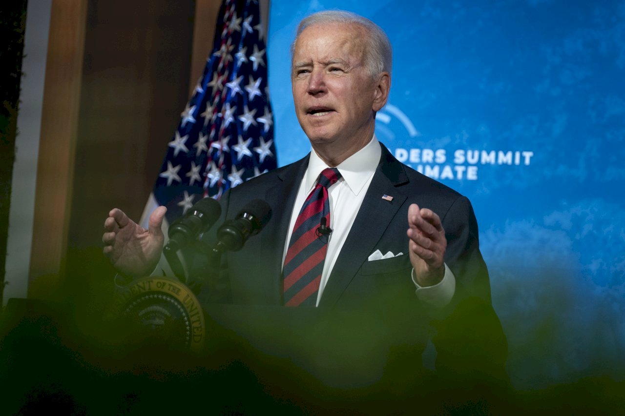 (Video) Joe Biden ủng hộ bỏ bản quyền vắc xin Covid-19, mục đích là mở rộng sức ảnh hưởng của Mỹ