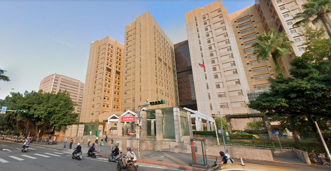 10 nhân viên của Bệnh viện trực thuộc Học viện y Đại học Đài Loan nhiễm Covid 19, sẽ tiến hành xét nghiệm cho khoảng 7000 nhân viên bệnh viện