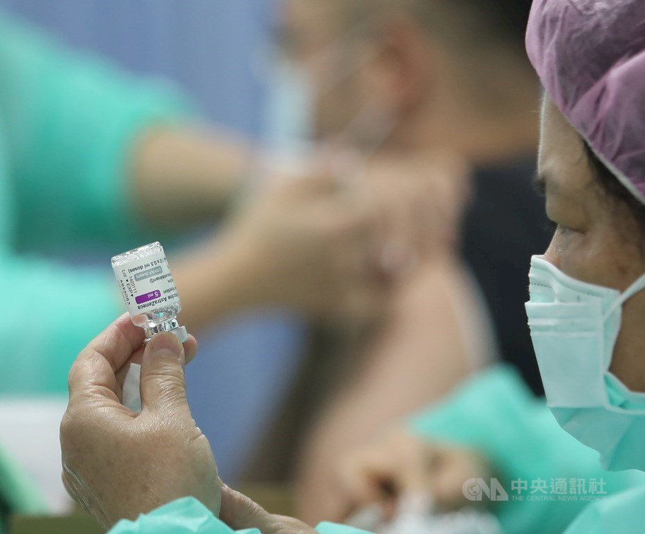 Viện Hành chính: người dân toàn quốc sẽ được tiêm vắc-xin Covid-19 miễn phí