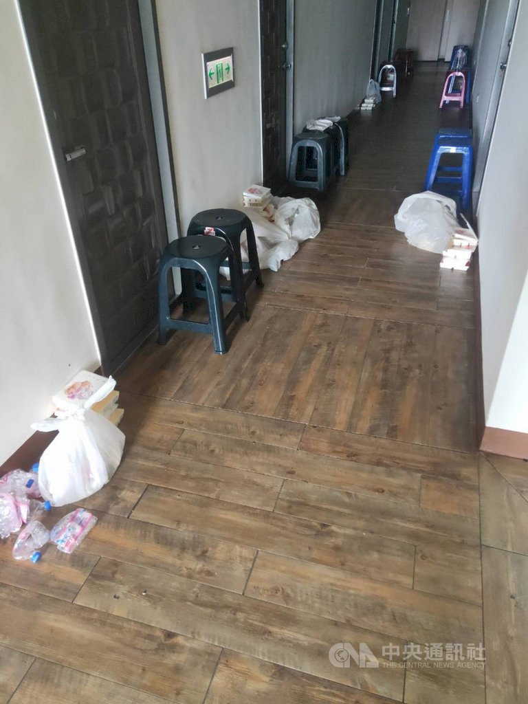 Lao động di trú phàn nàn KTX yếu kém trong công tác quản lý môi trường, chính quyền huyện Miêu Lật: đã yêu cầu công ty môi giới cải thiện