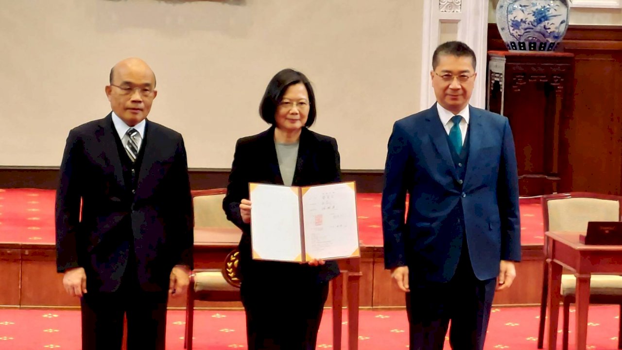 Ký duyệt Luật phòng chống rình rập và quấy rối: phòng ngừa bạo lực giới thông qua sự can thiệp sớm của quyền lực nhà nước