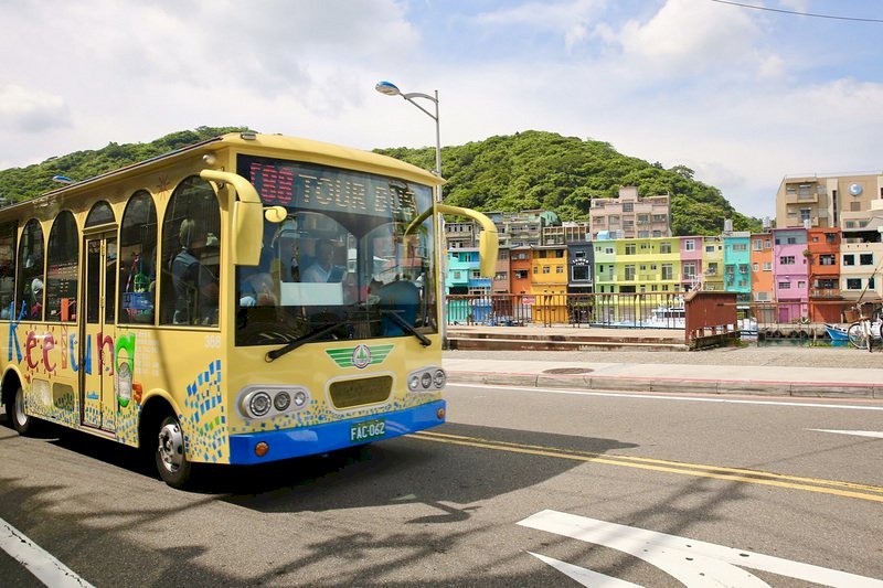 Nắng đẹp sau 42 ngày mưa liên tục, người dân Cơ Long hân hoan chào đón “ông mặt trời” trở lại