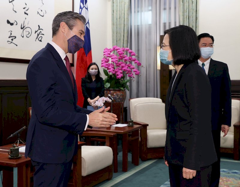 Tổng thống Thái Anh Văn hy vọng có thể tham gia và giao lưu với NED để tăng cường phòng vệ toàn dân