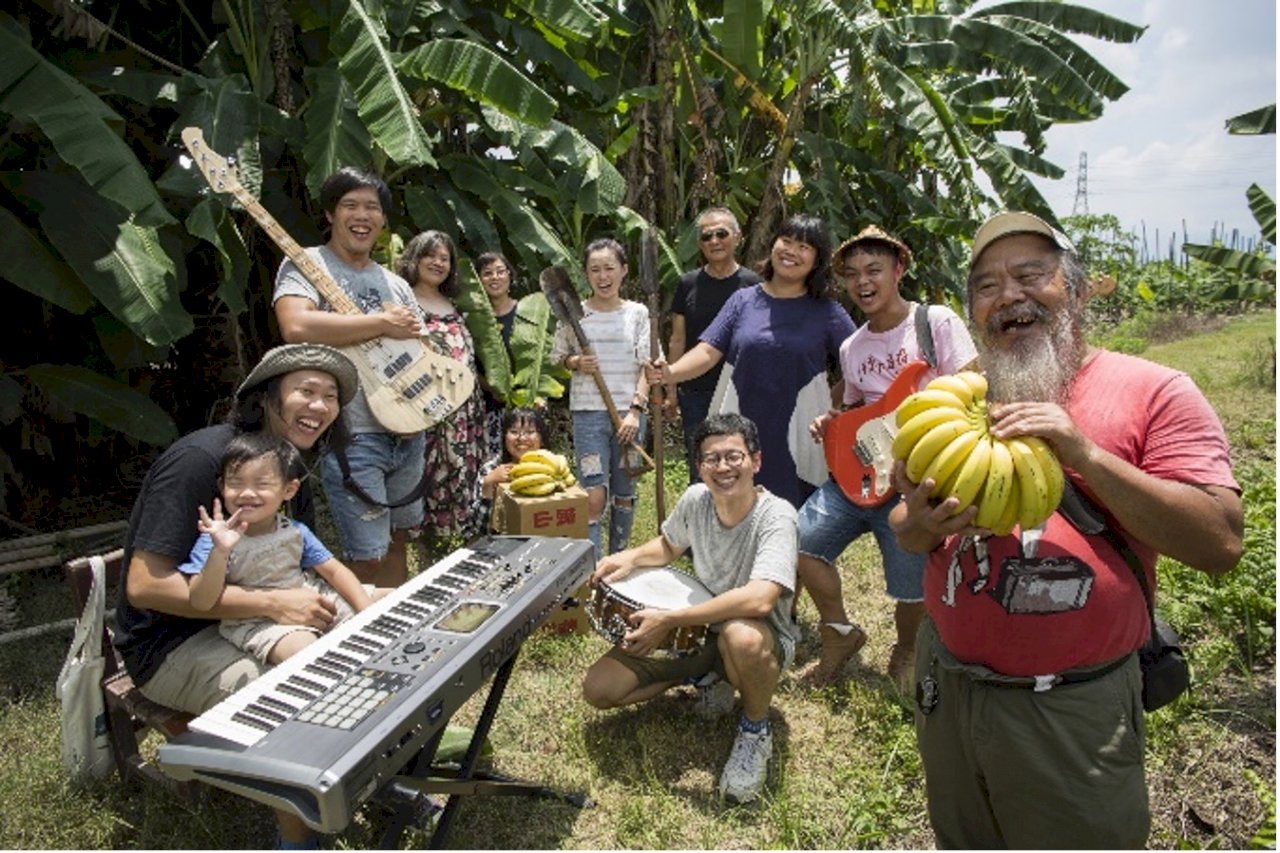 Giới thiệu ban nhạc Rock thôn quê Youthbanana (chuối xanh) (II)