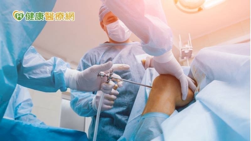 Bị ngã gẫy xương áp dụng điều trị bằng phẫu thuật xâm lấn tối thiểu, không phải chịu đau và phục hồi tốt