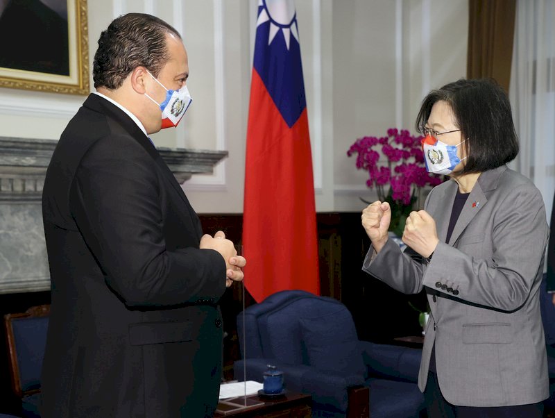 Tiếp kiến ngoại trưởng Guatemala, Tổng thống: Liên minh dân chủ nên cùng nhau gìn giữ hòa bình, tự do