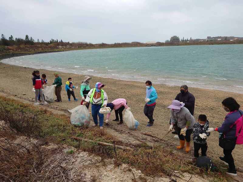 Sau 3 năm thực hiện chính sách “Gửi lời chào tới biển”, lượng rác thải ven biển của Đài Loan đã giảm 60%