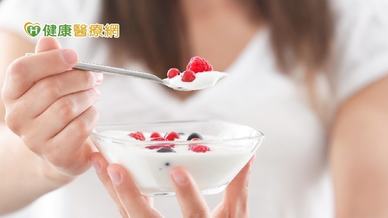 Thận trọng khi ăn sữa chua để giảm cân