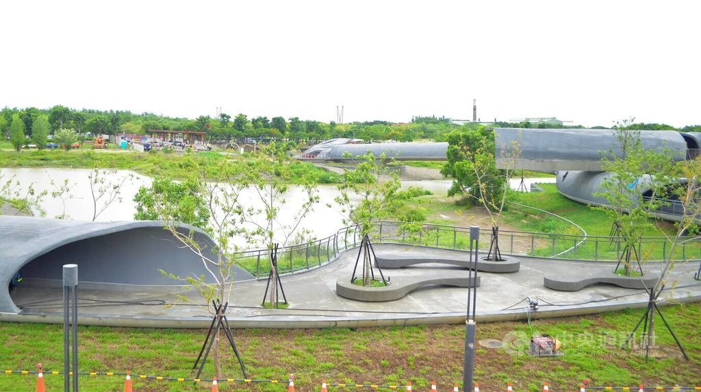 Bảo tàng Quốc gia Cố Cung - Chi nhánh miền Nam xây Cầu Lãm Nguyệt che mưa che nắng cho khách du lịch
