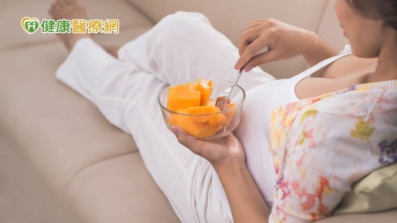 Chuyên gia dinh dưỡng giải thích về vấn đề trong xoài có độc tố, phụ nữ mang thai nên ít ăn
