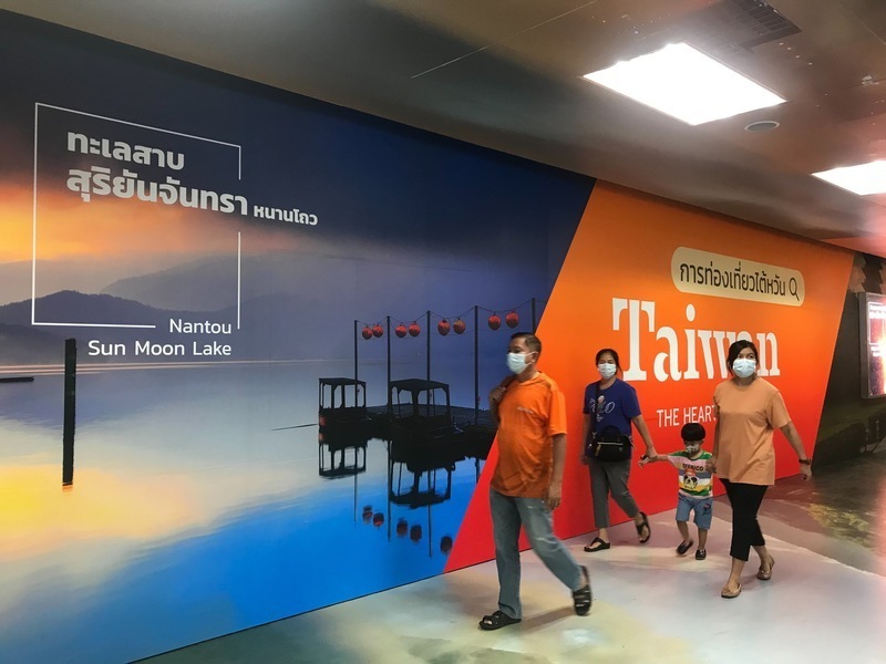 Kích thích thị trường du lịch, thắng cảnh Đài Loan xuất hiện trên phương tiện giao thông công cộng của Bangkok