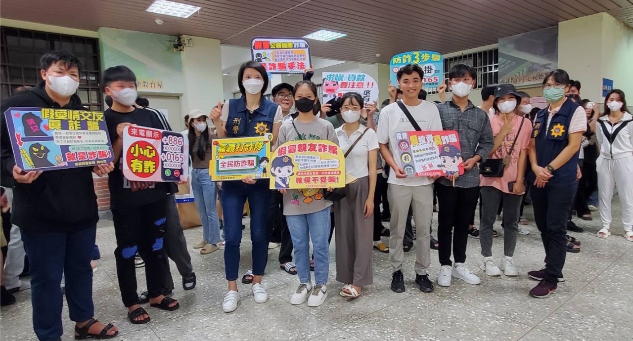 Cục Cảnh sát nhắc nhở sinh viên nước ngoài nên ghi nhớ nguyên tắc “ba phải” và “bảy không” khi tìm việc