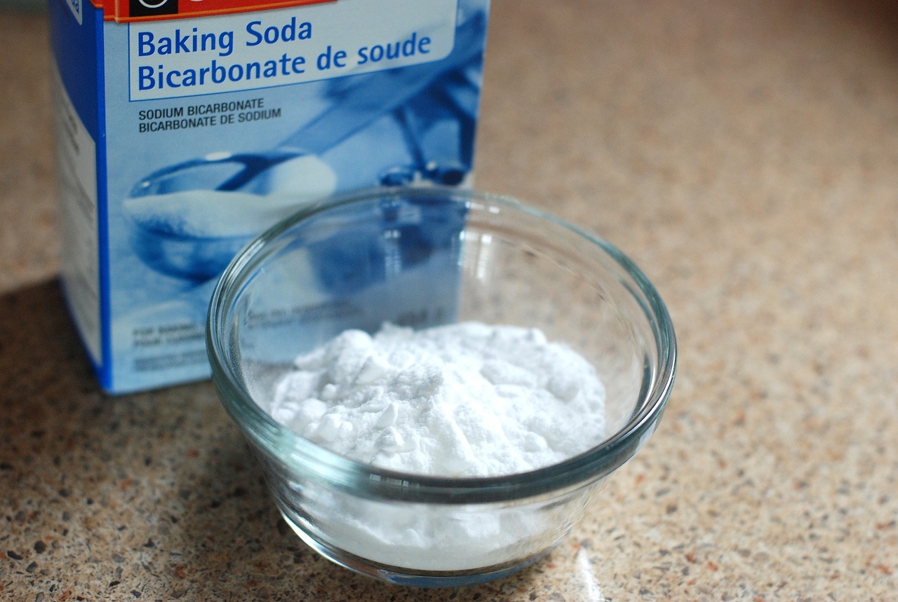 Bột baking soda làm sạch bong mọi thứ mà không độc hại