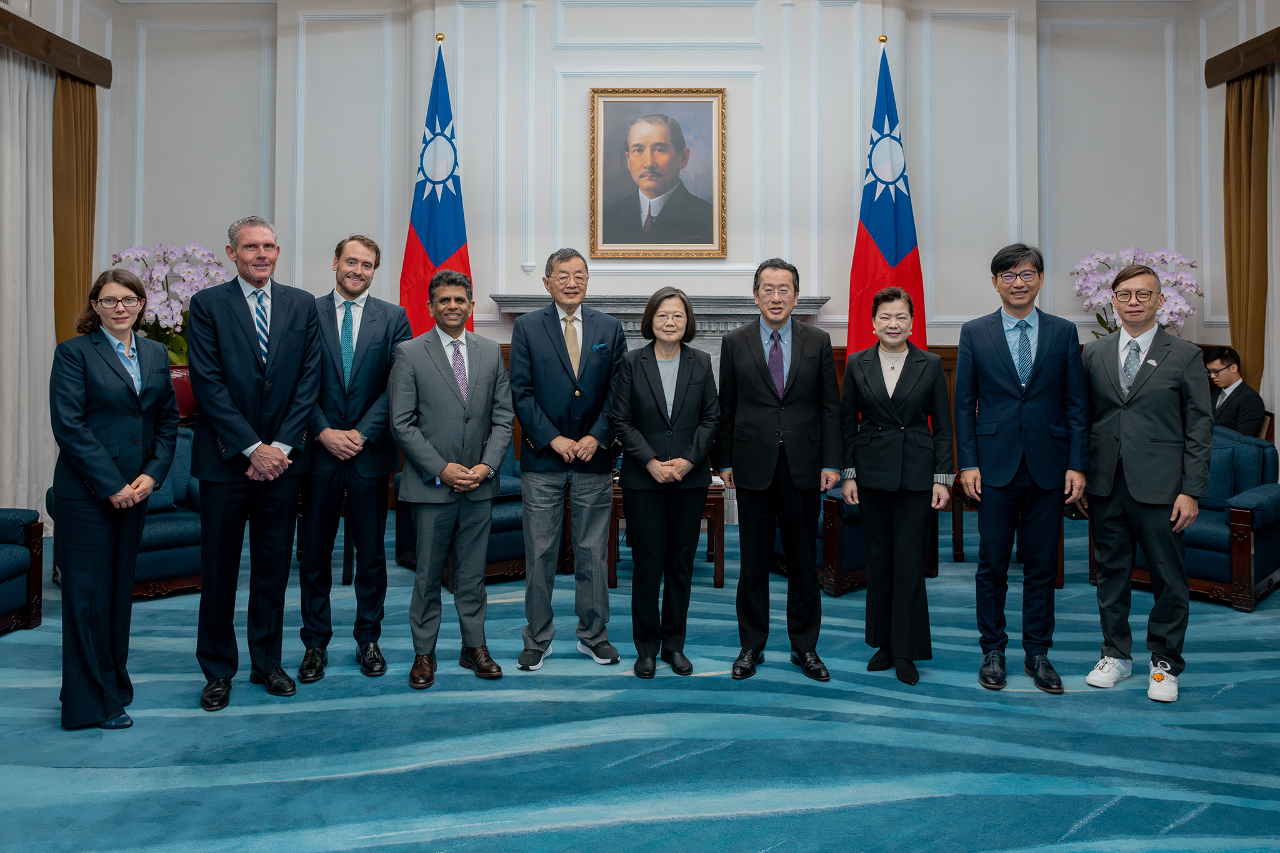 Tiếp kiến đại diện công ty National Resilience Mỹ, Tổng thống: hy vọng đưa công nghệ y sinh tiên tiến vào Đài Loan, nâng cao độ nhận diện cho Đài Loan