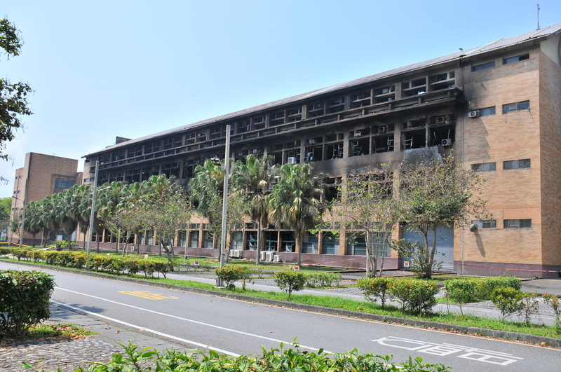 Khoa Hóa của trường Đại học Đông Hoa sẽ được xây dựng lại sau vụ hỏa hoạn