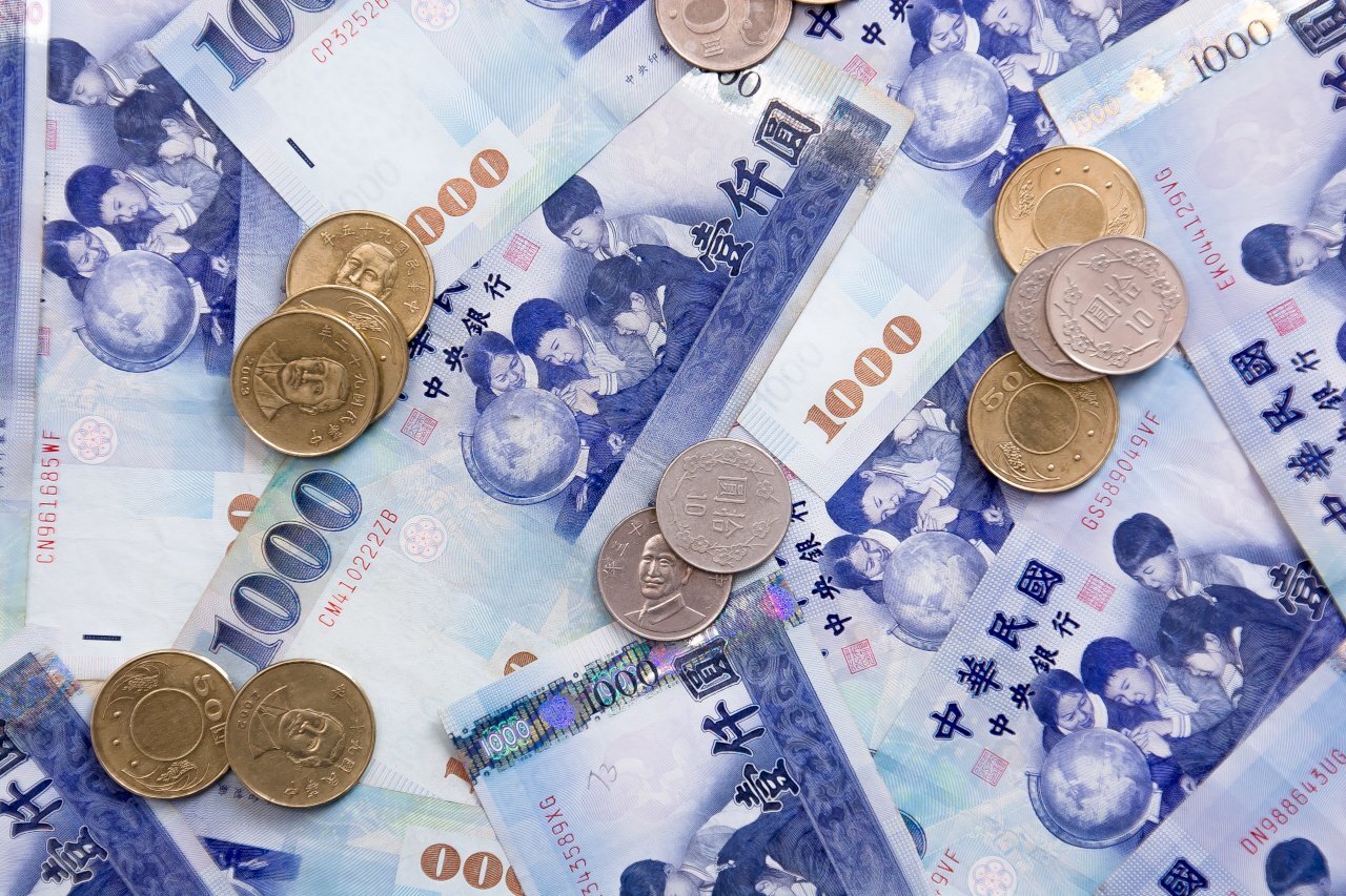 Theo kết quả khảo sát: Có gần 60% doanh nghiệp năm nay có phát tiền thưởng Tết Đoan Ngọ cho nhân viên