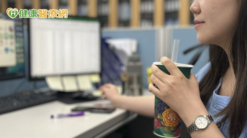 Mỗi ngày một ly đồ uống có đường, nam thanh niên 22 tuổi mắc bệnh tiểu đường và suy thận giai đoạn 3