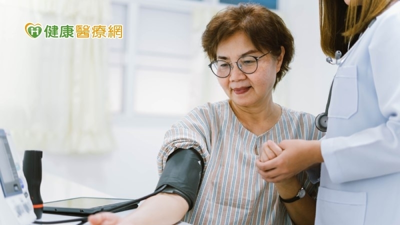 Kiểm tra sức khỏe định kỳ miễn phí cho người trưởng thành gồm các hạng mục gì?
