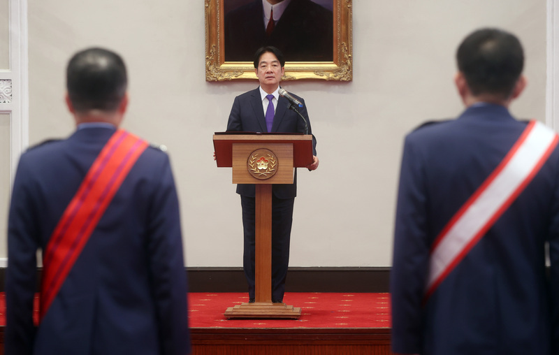Tổng thống Lại Thanh Đức chủ trì Lễ phong hàm thăng cấp cho tướng lĩnh cấp cao quan trọng thuộc lực lượng Không quân