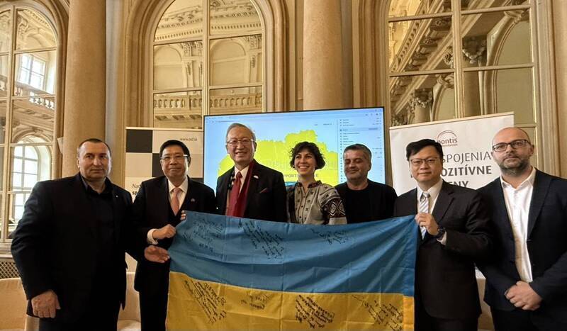 Thứ trưởng Ngoại giao Ngô Chí Trung chia sẻ thành quả viện trợ Ukraine của Đài Loan tại sự kiện ở Slovakia